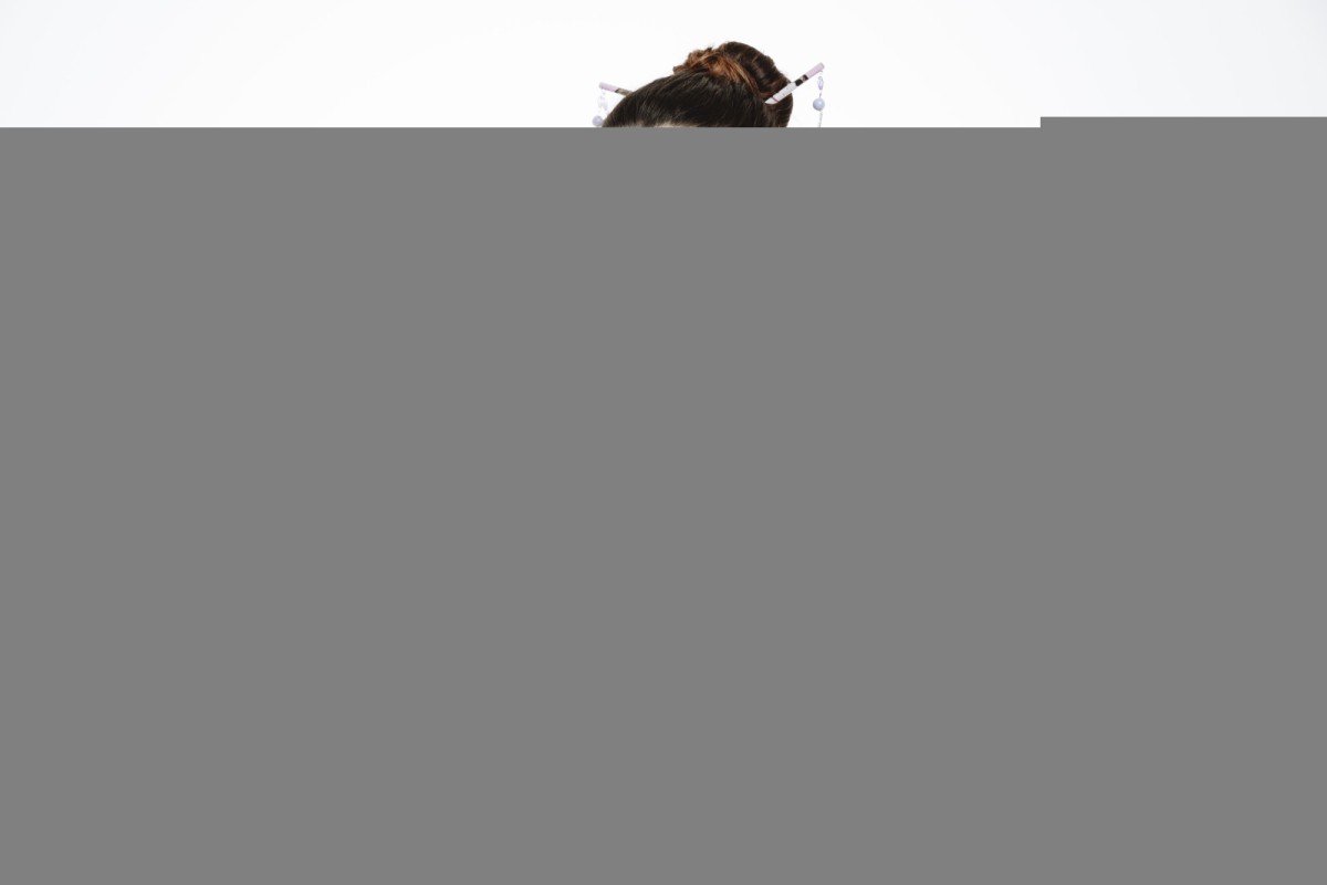 Шелковые платки: новый тренд в головных уборах для женщин