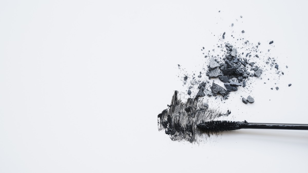 Почему ваша расчёска может быть опасной для здоровья волос