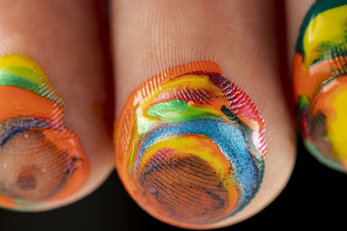 Как сделать педикюр идеальным для коротких пальцев: советы от профессионала