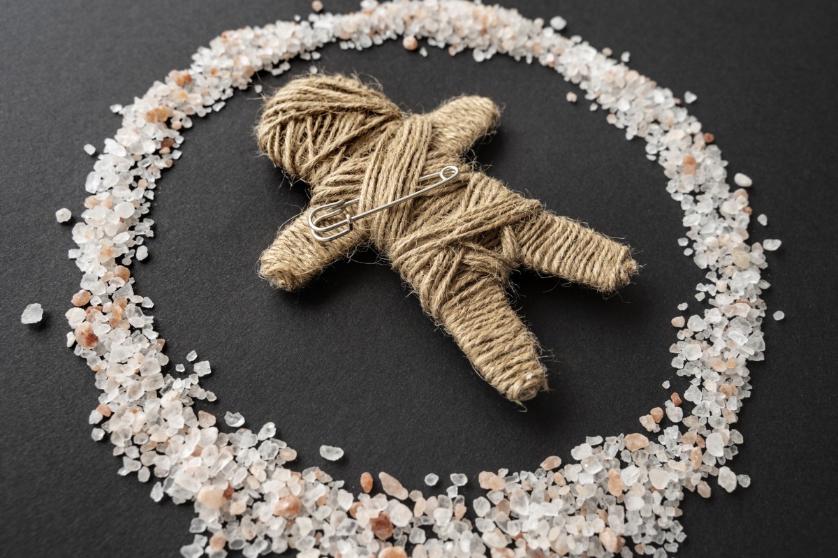 Как быстро избавиться от мошек на кухне: простая ловушка