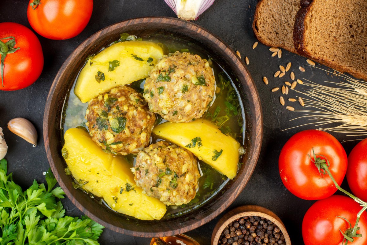 Тефтели с восточными нотками: новый взгляд на классическое блюдо