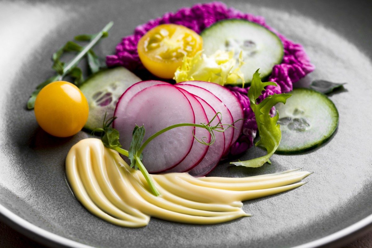 Нежный постный салат: витаминный заряд для всей семьи